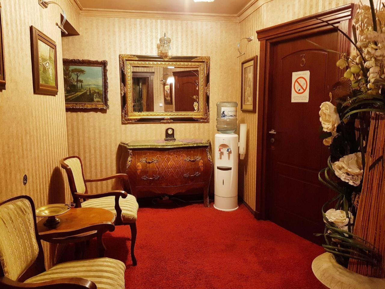 Vila Geppetto Belgrado Buitenkant foto